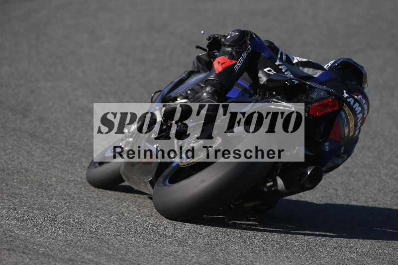 /Archiv-2024/02 29.01.-02.02.2024 Moto Center Thun Jerez/Gruppe gelb-yellow/backside